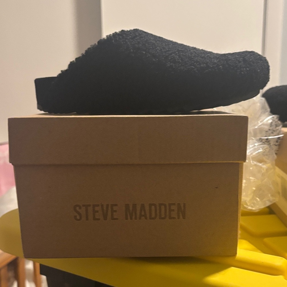 Steve Madden Black Plush Slippers